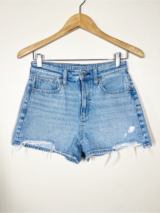 American Eagle Outfitters Pants - American Eagle Outfitters Women’s Light Blue High Rise Denim Mom Shorts Size 2